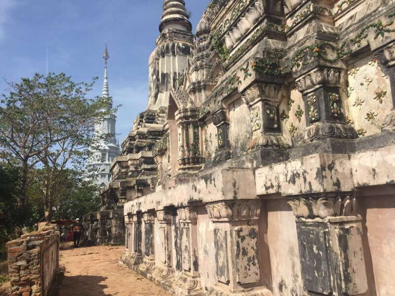 From Phnom Penh: Oudongk Mountain and Koh Chen Island Tour - Key Points