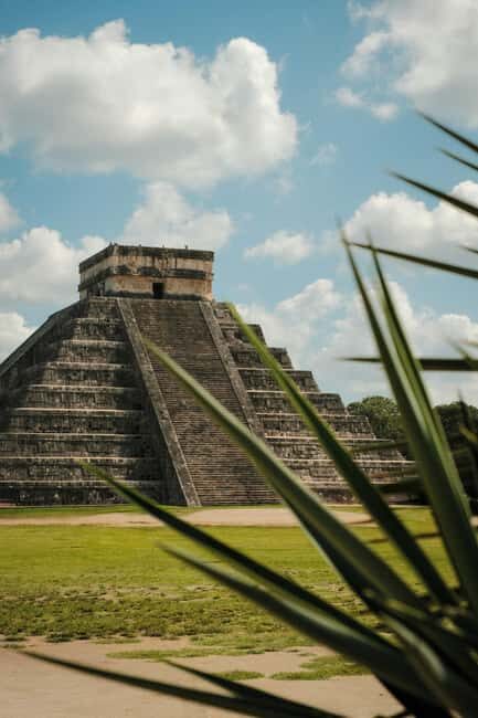 From Playa del Carmen: Tour to Chichén Itzá, Valladolid with Cenote and buffet - FAQ