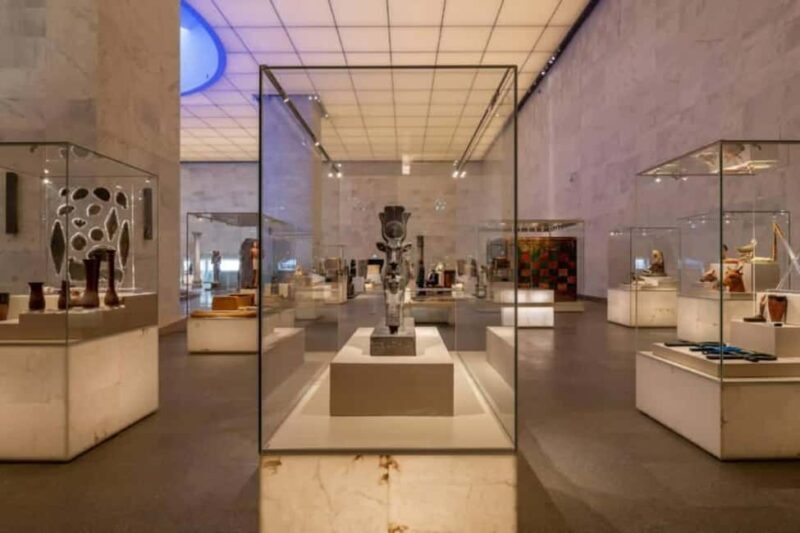 From Port Said : Giza Pyramids & National Museum - Exploring the Giza Pyramids and the Sphinx