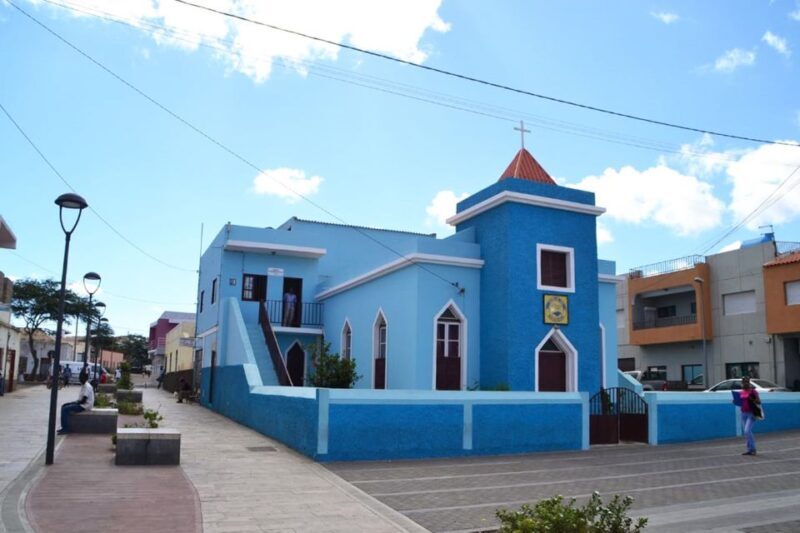 From Praia: Full-Day Sal Island Tour - Key Points