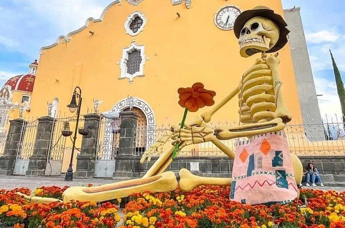 From Puebla Day of the dead in Atlixco monumental catrinas - Who Should Book This Tour?