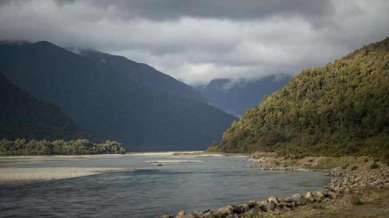 From Queenstown: Scenic One-Way Tour to Franz Josef - Who Should Consider This Tour?
