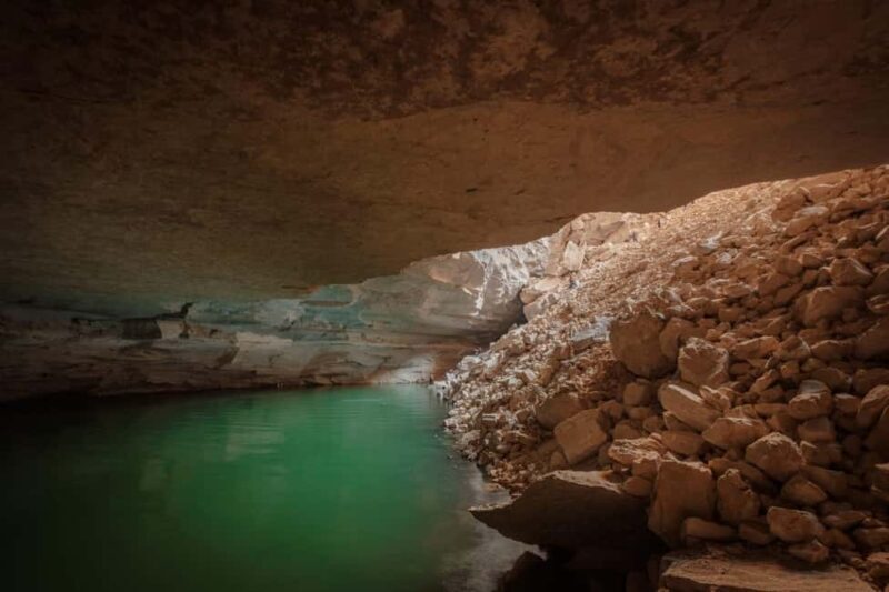 From Riyadh: Heet Cave & Red Sand dunes - Introduction