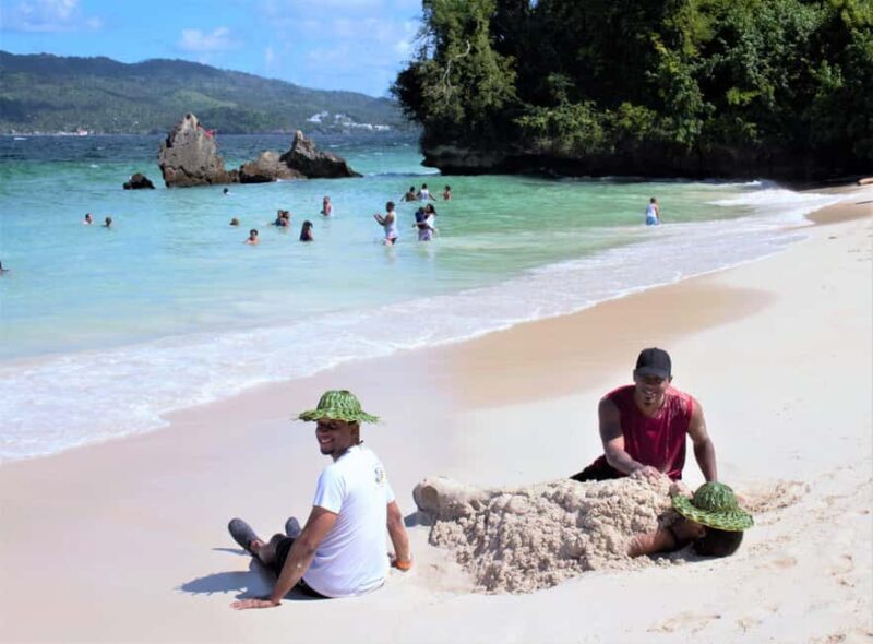 From Samaná: Whale Watching and Cayo Levantado Boat Tour - Detailed Review of the Tour Experience