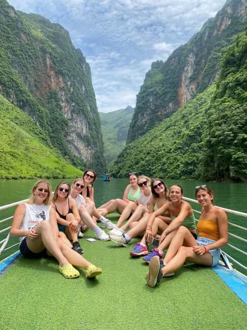 From SaPa: 4 Day Ha Giang Loop Motorbike Tour With Rider - Overview of the Ha Giang Loop Motorbike Tour