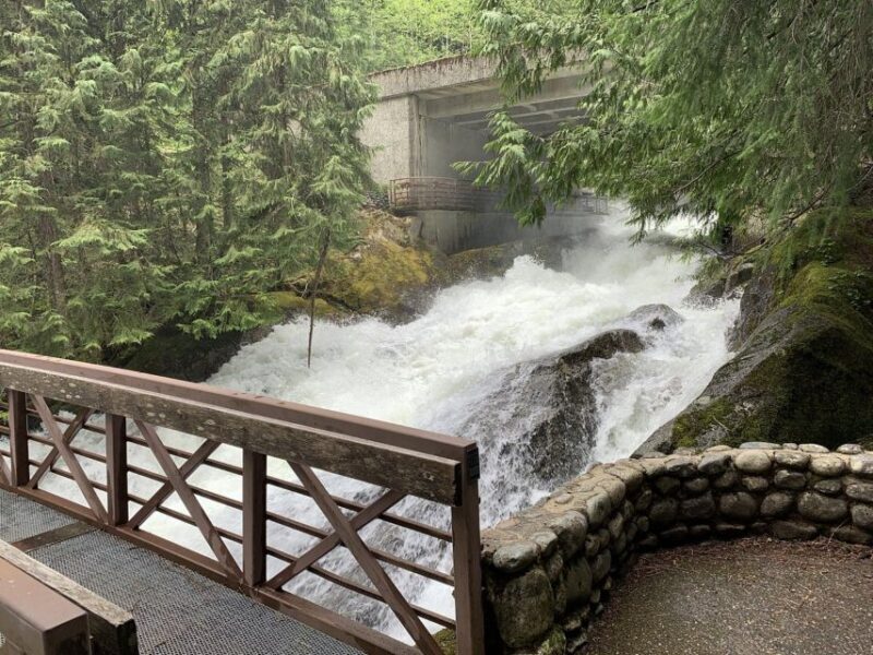 From Seattle: Leavenworth Bavarian Alpine Village Day Trip - Why You Might Enjoy This Tour