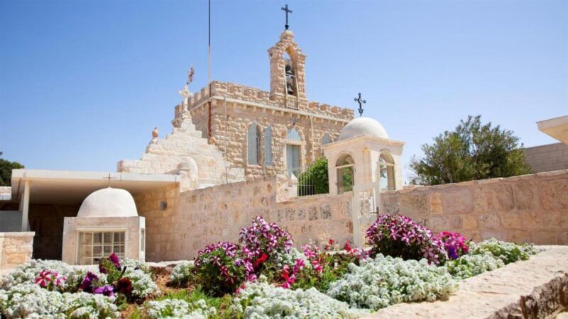 From Sharm El-Sheikh: Colored Canyoun , Blue Hole & Dahab - Key Points
