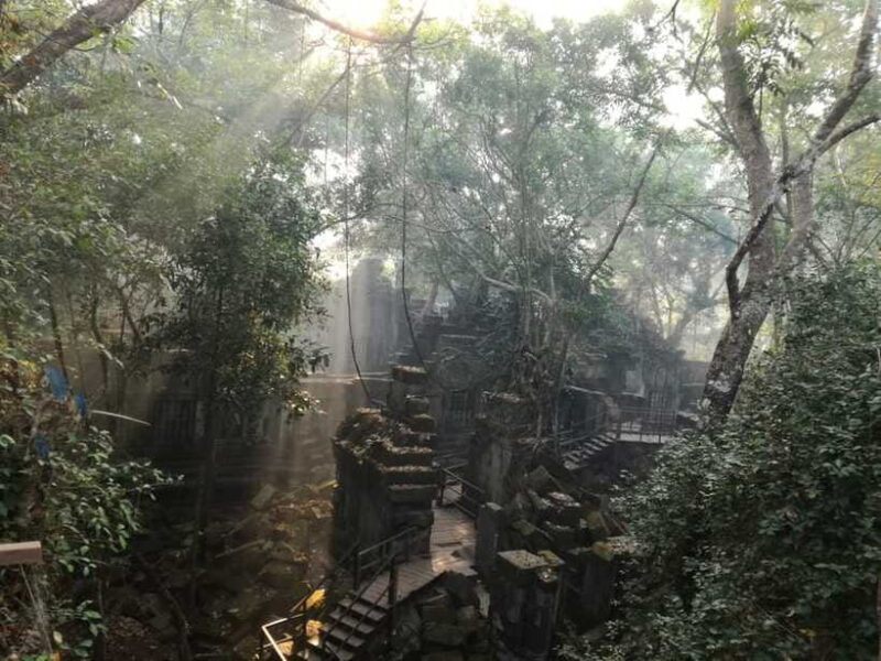 From Siem Reap: Half-Day Tour to Beng Mealea Temple - Guided Tour and Knowledgeable Guides