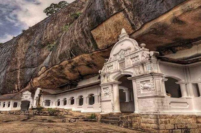 From Sigiriya to Kandy Transfer by Private Comfortable Car - Pricing and Value