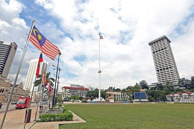 From Singapore: Private Kuala Lumpur / Malacca tour + SKY DINING - Who This Tour Is Perfect For