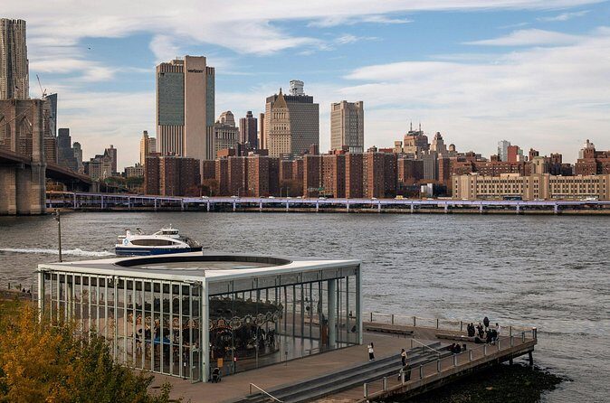 From Skyscrapers to Cobblestones NYCs Brooklyn Bridge Adventure - The Sum Up