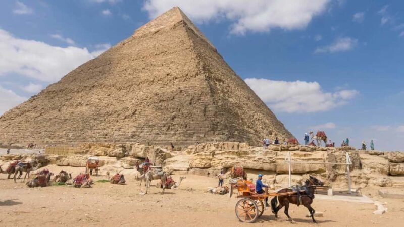 From Sokhna Port: Pyramids, Egyptian Museum & Bazaar Tour - Exploring the Pyramids and Sphinx: A Timeless Wonder