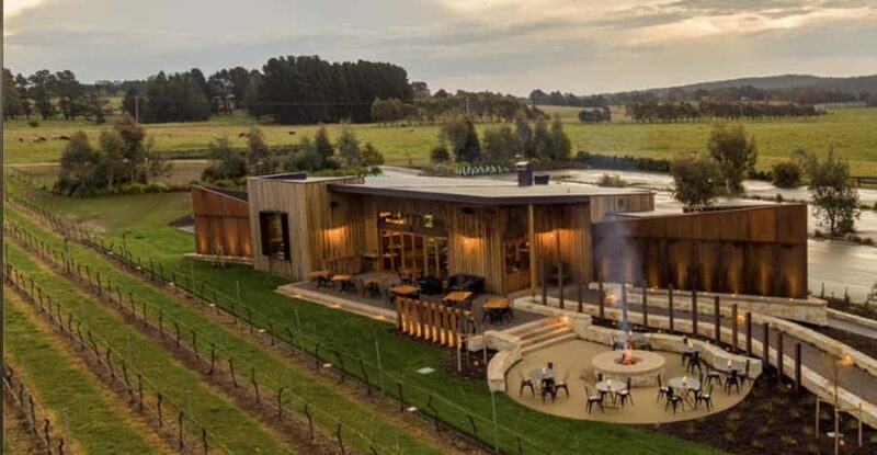 From Sydney: Cool Climate Wineries, Historic Towns, Wildlife - An In-depth Look at the Itinerary