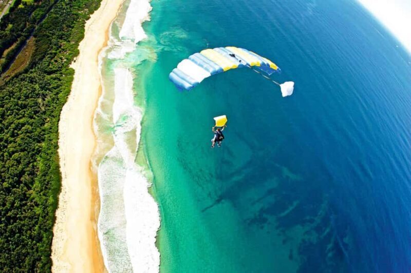 From Sydney: Tandem Skydive Experience over Wollongong Beach - Logistics and Practical Tips