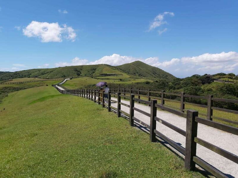 From Taipei: Beitou and Yangmingshan National Park Day Tour - Who Should Consider This Tour?