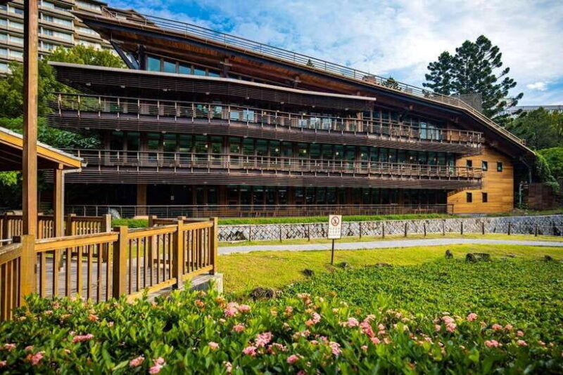 From Taipei: Beitou & Yangmingshan Private Day Tour - Transport and Group Size