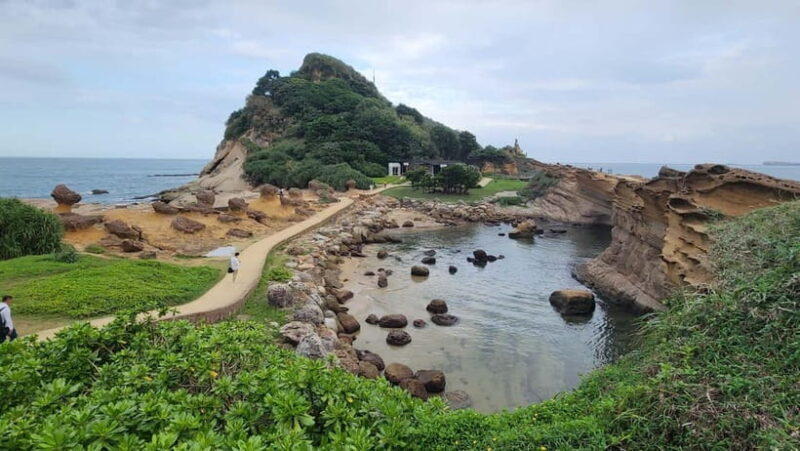 From Taipei: Best of Taiwan 9-Day Trip with Accommodation - FAQ