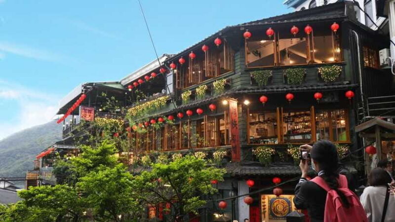 From Taipei: Shifen, Jiufen, and Yehliu Geopark Day Tour - FAQs