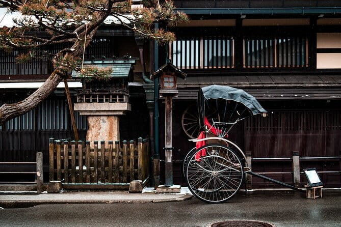 From Takayama: Foodie Adventure, Showa Era, & the Old Town - Sweets and Sake Tasting — The Perfect Finish