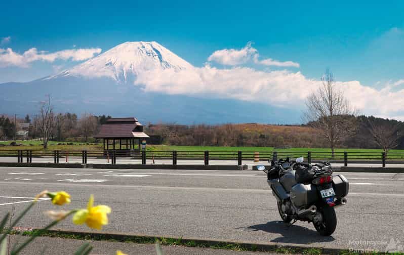 From Tokyo: Private Motorcycle Tour - Fuji, Hakone, Onsen - A Unique Way to See Japan’s Natural Wonders