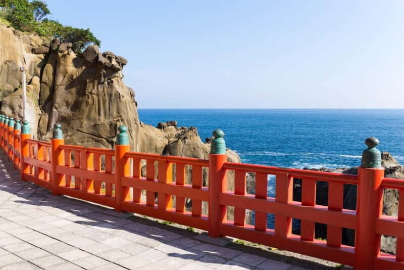 From Tokyo: Private Tour to Kamakura - Temples, Sea, Onsen - Who Is This Tour Best For?