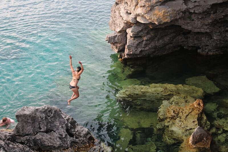 From Toronto: Bruce Peninsula National Park Guided Day Trip - FAQs
