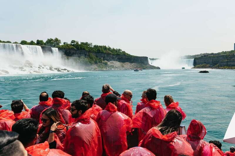 From Toronto: Niagara Falls + Winery, Cruise, & Lunch Option - Alternative Activities in Winter