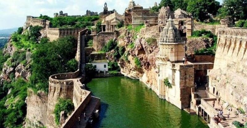 From Udaipur: Private Day Trip to Chittorgarh Fort - What Makes Chittorgarh Fort Special?