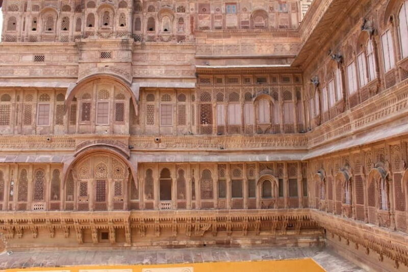 From Udaipur to Jaipur: Pushkar & Chittorgarh Day Tour - Key Points
