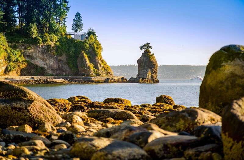 From Vancouver: Shannon Falls and Whistler Sightseeing Tour - A Scenic Journey with Highlights