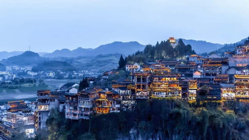 From Zhangjiajie: Fenghuang Ancient Town & Furong Town Tour - What Travelers Say