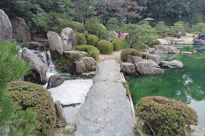 Fukuoka: Fukuoka Castle and Ohori Park Guided Tour - Why This Tour Works Well