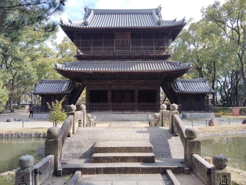 Fukuoka: Hakata Old Town Guided Walking Tour - Key Points