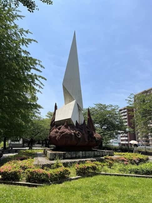 Fukuoka: Hakozaki Shrine, War Monument, & Tower Walk Tour - Key Points