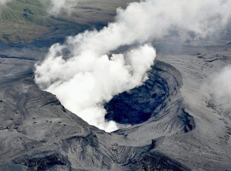 Fukuoka: Mt. Aso Volcano & Kurokawa Onsen Scenic Day Tour - Introduction to the Experience