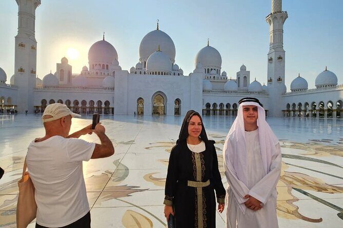Full Day Abu Dhabi City Tour + Ferrari World Park Private Basis - Practical Tips for Travelers