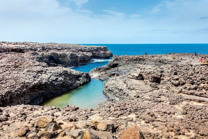 Full Day Adults Only Tour of Sal with Lobster Lunch and Salt Lake - FAQ