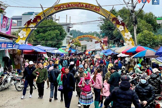 Full-day Bac Ha Sunday Market Private Tour from Sapa - Authenticity and Insights from Reviews