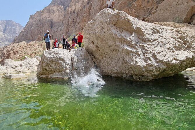 Full-Day Bimmah Sinkhole and Wadi Al Arbeieen Tour - Bimmah Sinkhole: Nature’s Underworld Pool