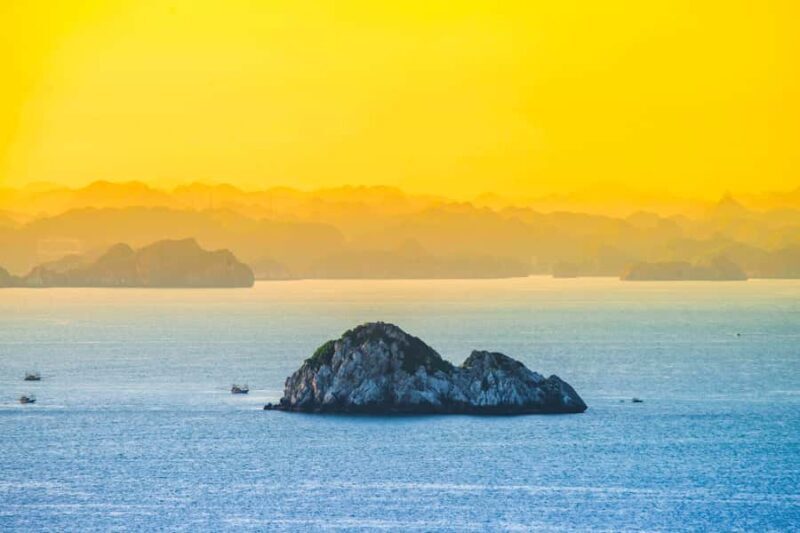 Full day boat trip with Cat Ba's captain Jack - The Scenic South of Ha Long Bay