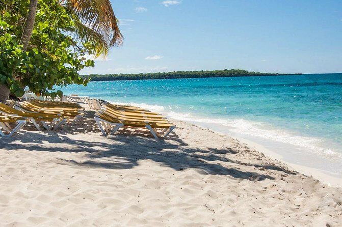 Full-Day Catalina Island Snorkeling Tour from La Romana - Exploring the Itinerary in Detail