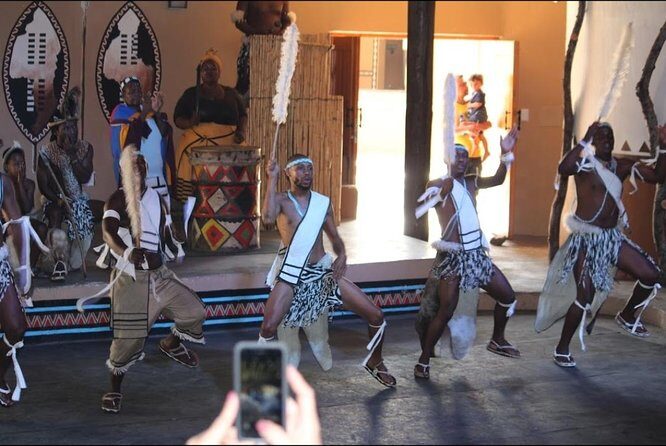 Full-Day Cradle of Human Kind and caves private - Exploring the Cradle of Humankind