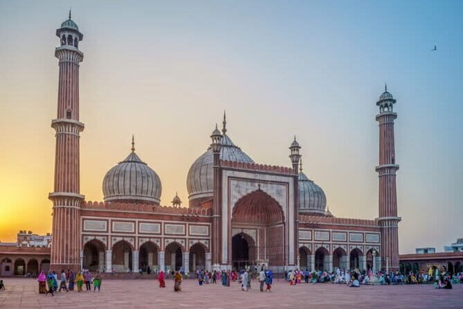 Full Day Delhi Historic Sightseeing Tour - Qutub Minar: A Tower of Ancient Craftsmanship