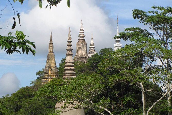 Full-Day Discover Oudong Mountain-Former Capital City & Phnom Penh City Tours - Phnom Udong and the Scenic Climb
