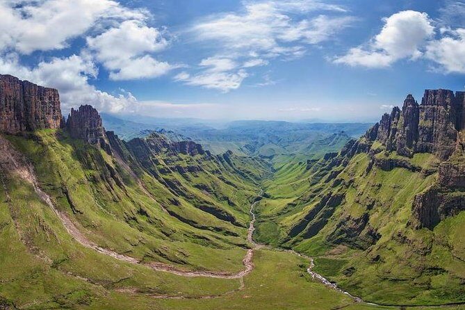 Full Day-Drakensberg-MandelaCaptureSite-HowickFalls-MidlandsMeander from Durban - Value and Price Analysis