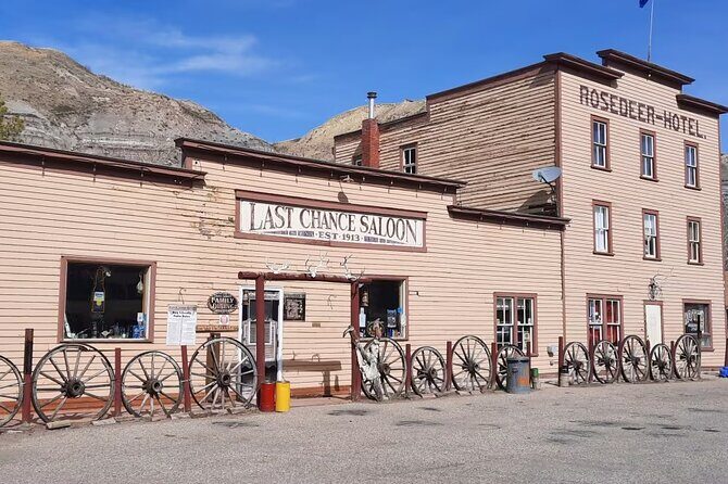 Full Day Drumheller Tour from Calgary by Coach - In-Depth Look at the Drumheller Tour Experience
