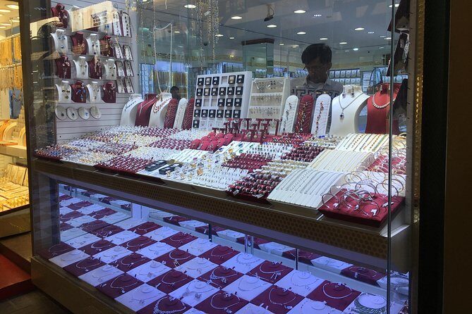 Full Day Dubai Shopping Tour with Private Transfers - Who Should Consider This Tour?