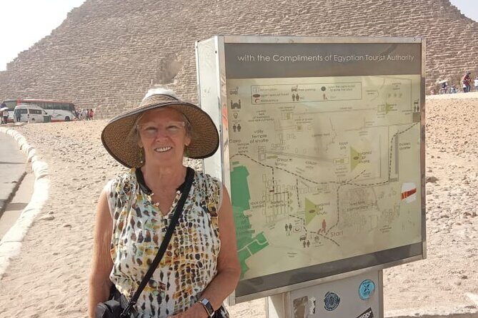 Full-Day Guided Private Tour to Pyramids of Giza Dahshur Sakkara and Memphis - A Closer Look at the Full-Day Tour Experience