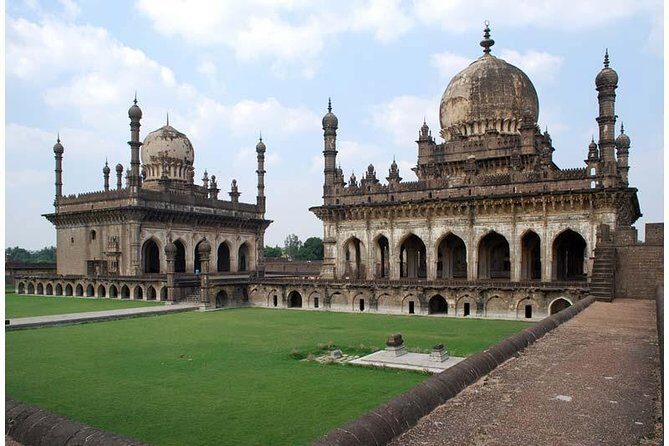 Full day guided tour of Hyderabad - The Practical Side: What to Expect