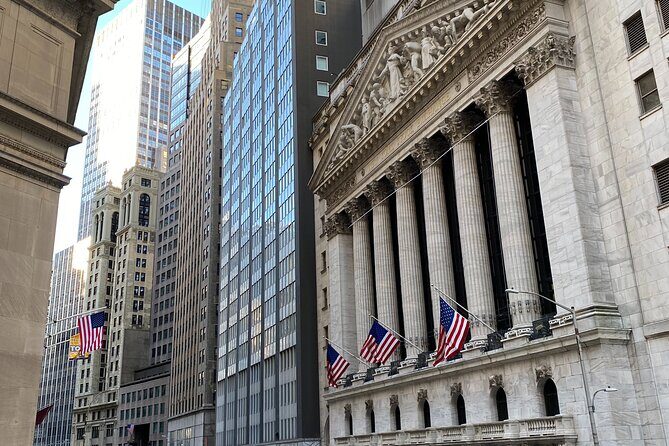 Full Day Guided Tour of New York City Top Attractions - An In-depth Look at the Tour